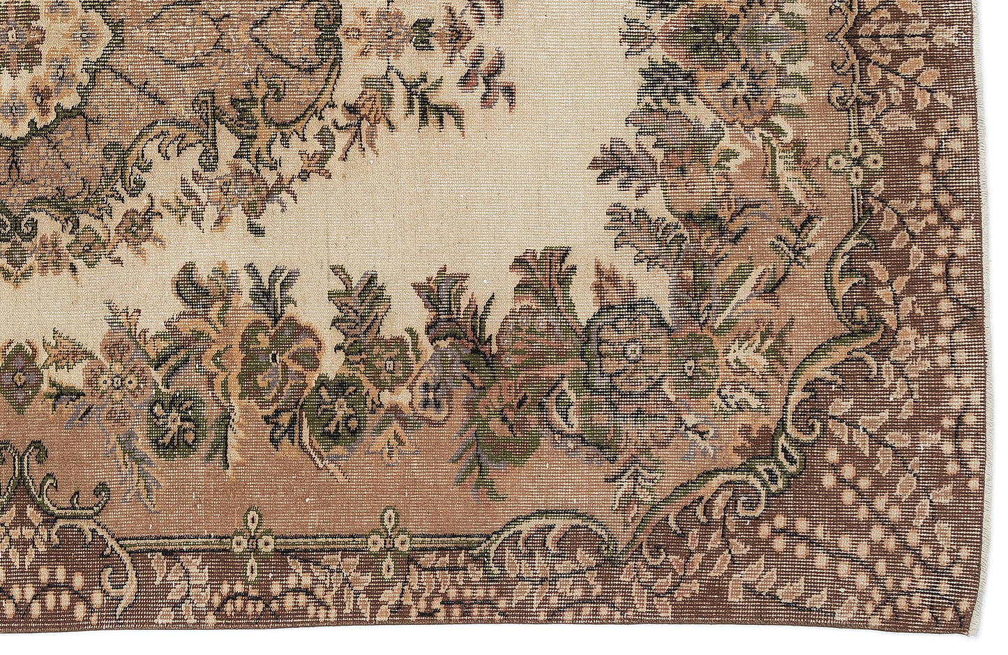 Truzaon - Vintage Medallion Rug - 5'4 X 8'8