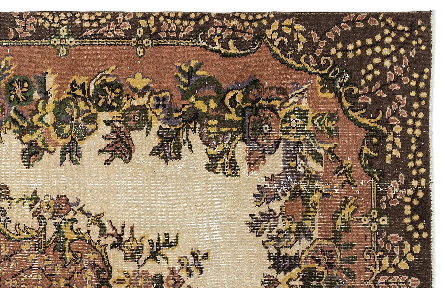 Makara - Vintage Medallion Rug - 5'9 X 10'1