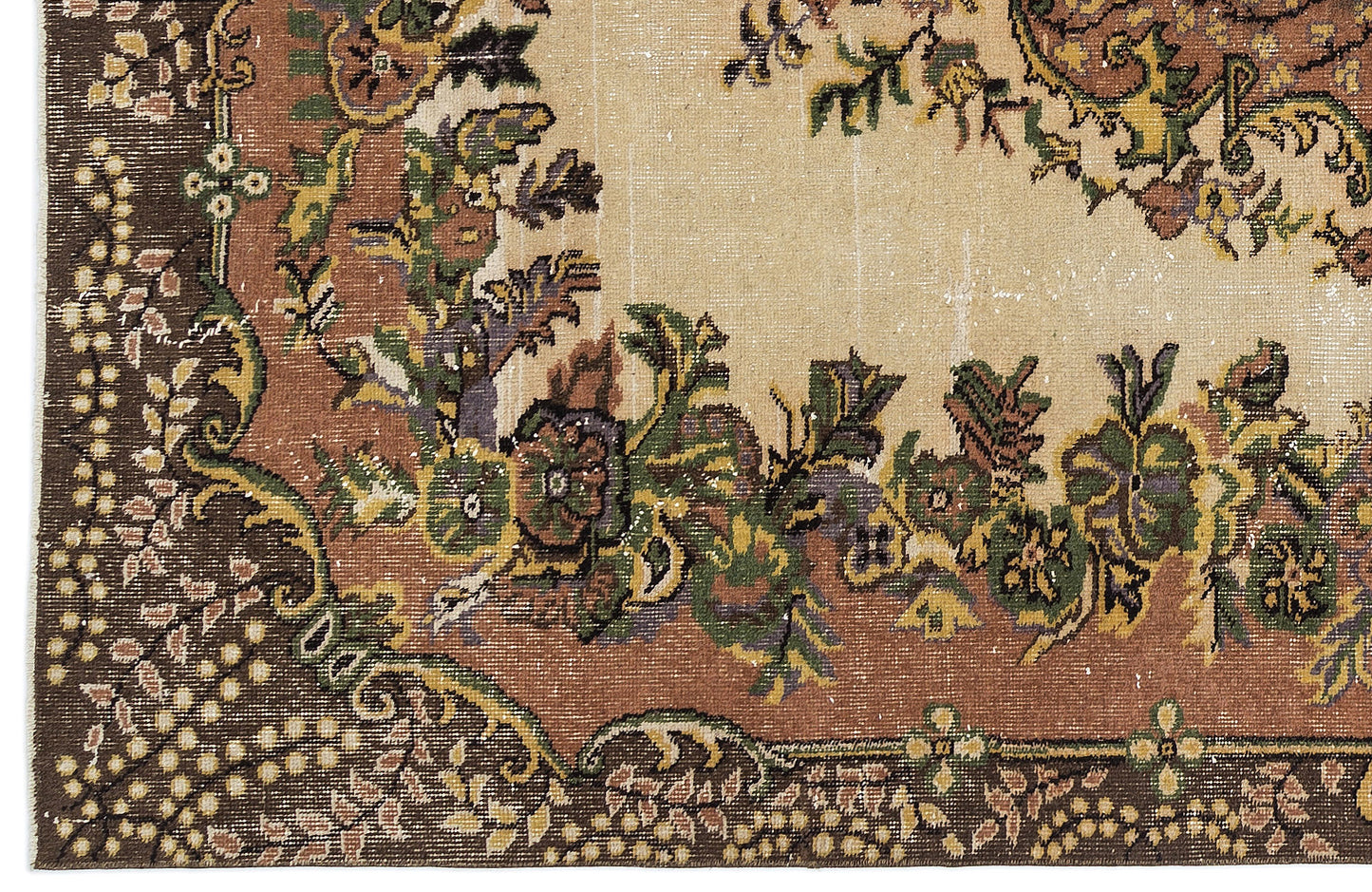 Makara - Vintage Medallion Rug - 5'9 X 10'1