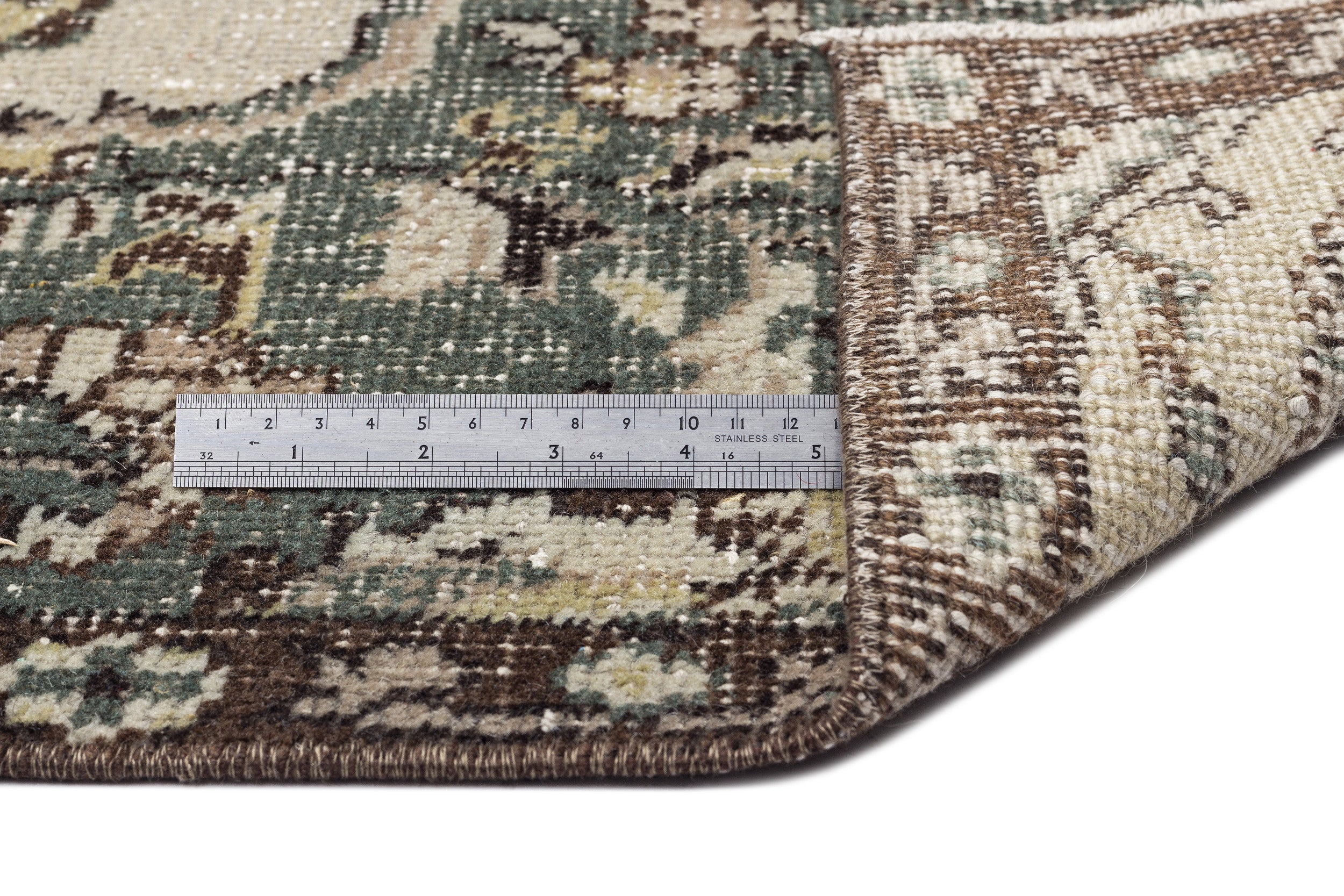 Fladava - Vintage Medallion Rug - 5'5 X 9'11