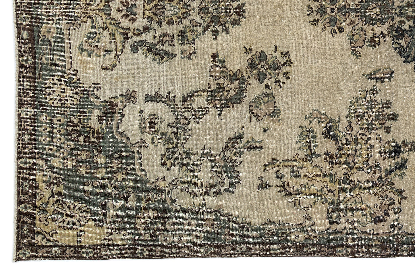 Fladava - Vintage Medallion Rug - 5'5 X 9'11