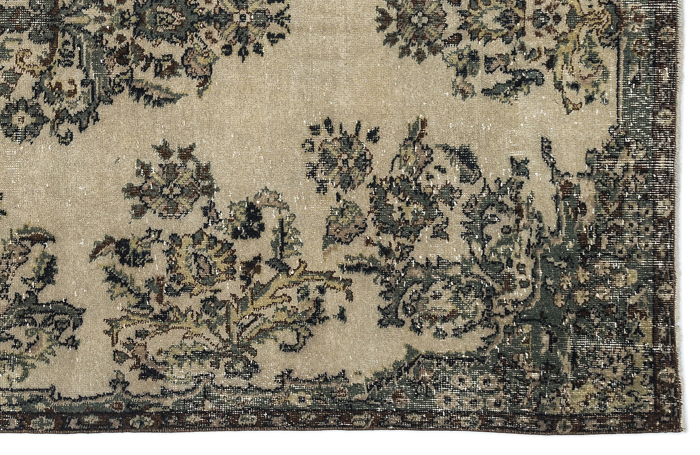 Fladava - Vintage Medallion Rug - 5'5 X 9'11