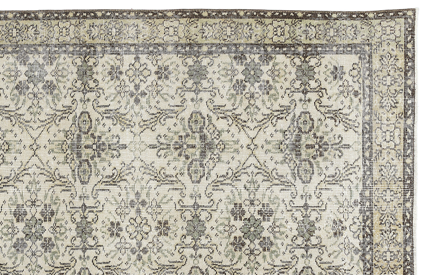 Hiokeos - Vintage Floral Rug - 4'9 X 8'0