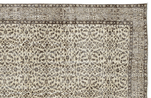 Load image 1 in gallery view. Grusita - Vintage Floral Rug - 5'5 X 9'1