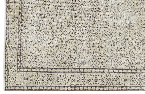 Load image 1 in gallery view. Masula - Vintage Floral Rug - 5'11 X 8'10