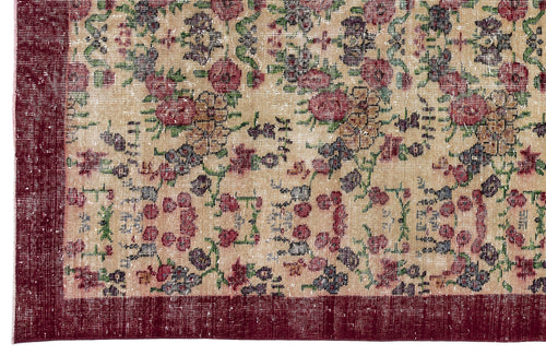 Load image 1 in gallery view. Pabira - Vintage Floral Rug - 5'4 X 8'6