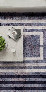 Patterned rug with geometric design