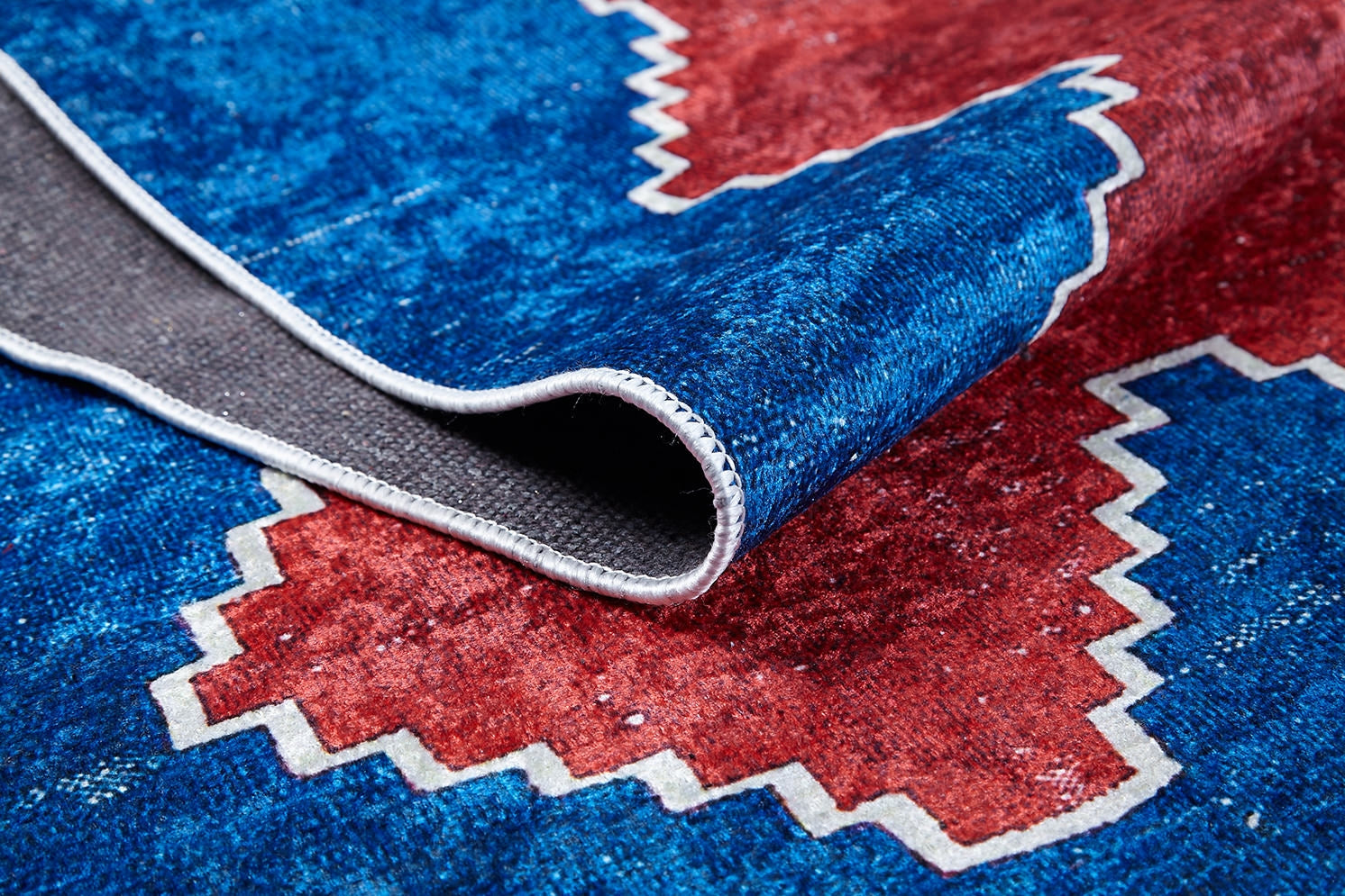 machine-washable-area-rug-Tribal-Ethnic-Collection-Blue-Red-JR1678